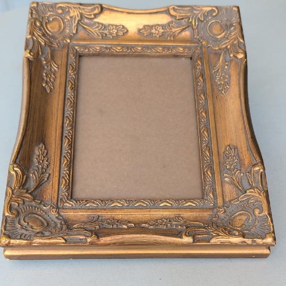 Retro Wood Gilded Photo Picture Frame Old Money Chic Fits 5x7 Pictures - Picture 3 of 6